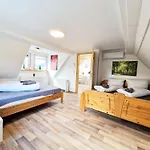 Zauberhafte Dachwohnung Zum Traeumen Bei Europapark رينهاوسن